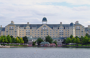 newport-bay-club-hotel